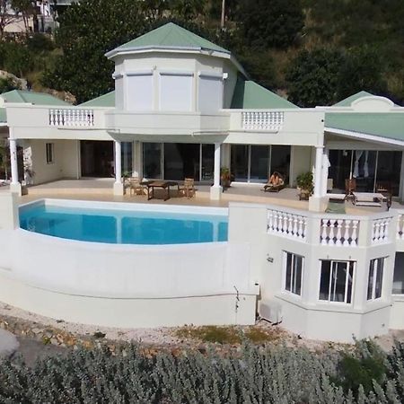 Grand Case Palace Buitenkant foto